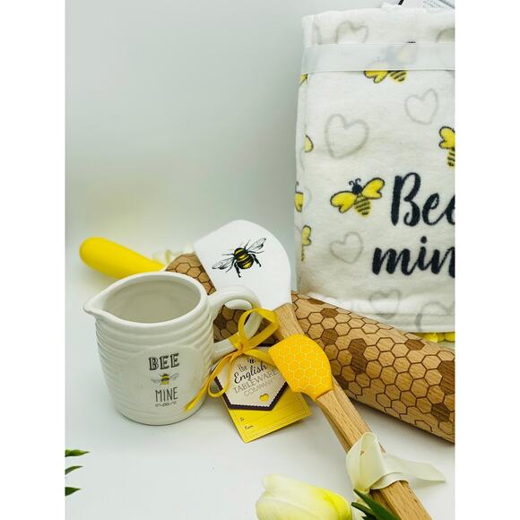 Bee Kitchenware Decor Bundle - Picture 3 of 4